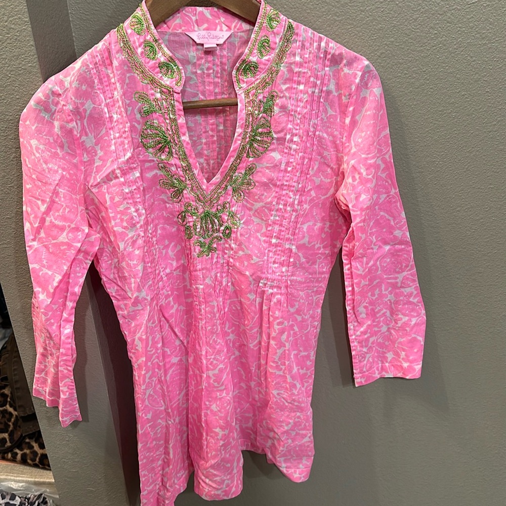 Lilly Pulitzer blouse new condition! Size XS